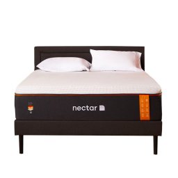 تشک مسی Nectar Premier در زمینه سفید